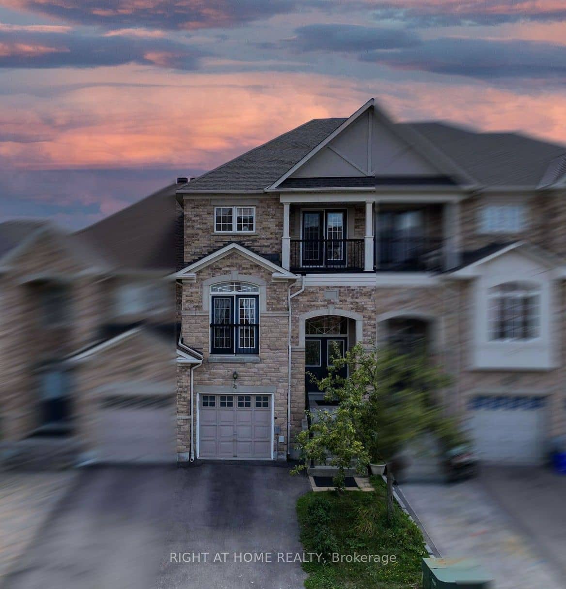11 Littleriver Court, Vaughan, ON L6A 0K4