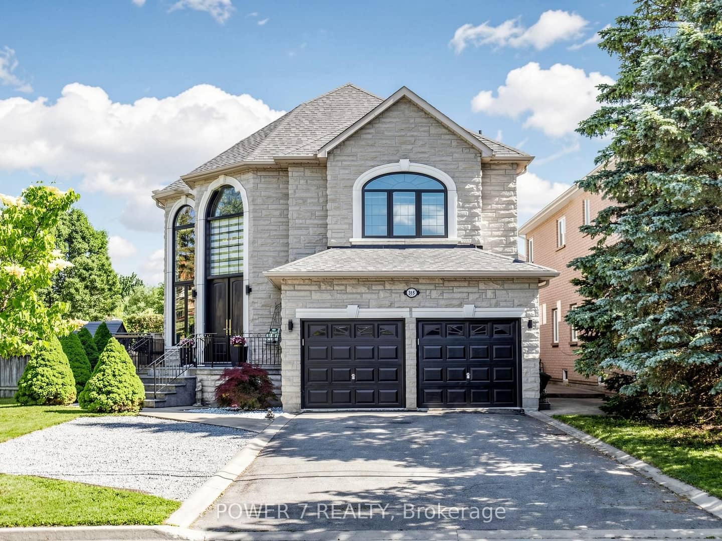 315 North Lake Road, Richmond Hill, ON L4E 3A2