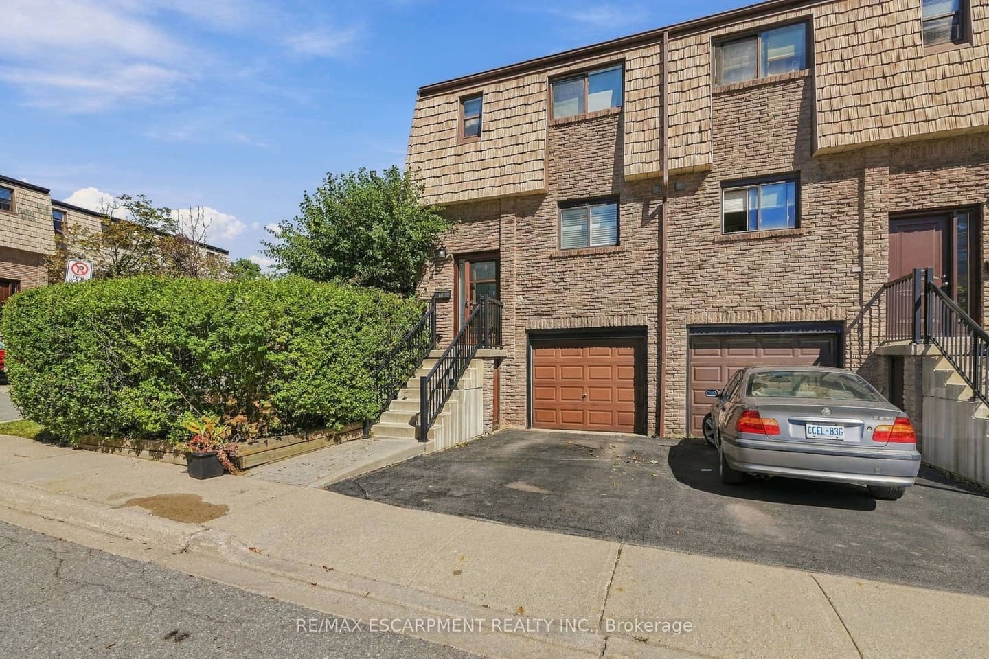 1518 Sixth Line 27, Oakville, ON L6H 2P2