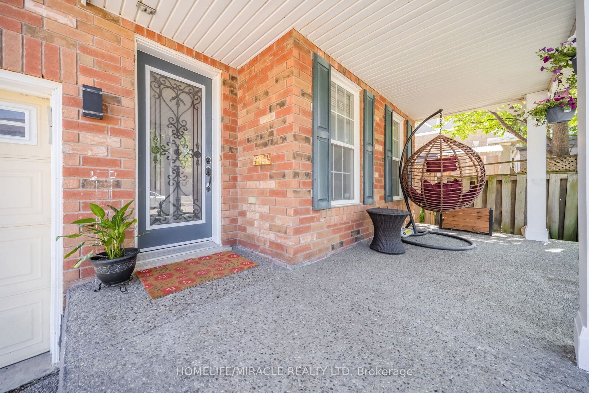 3 White Road, Brampton, ON L7A 1Y5