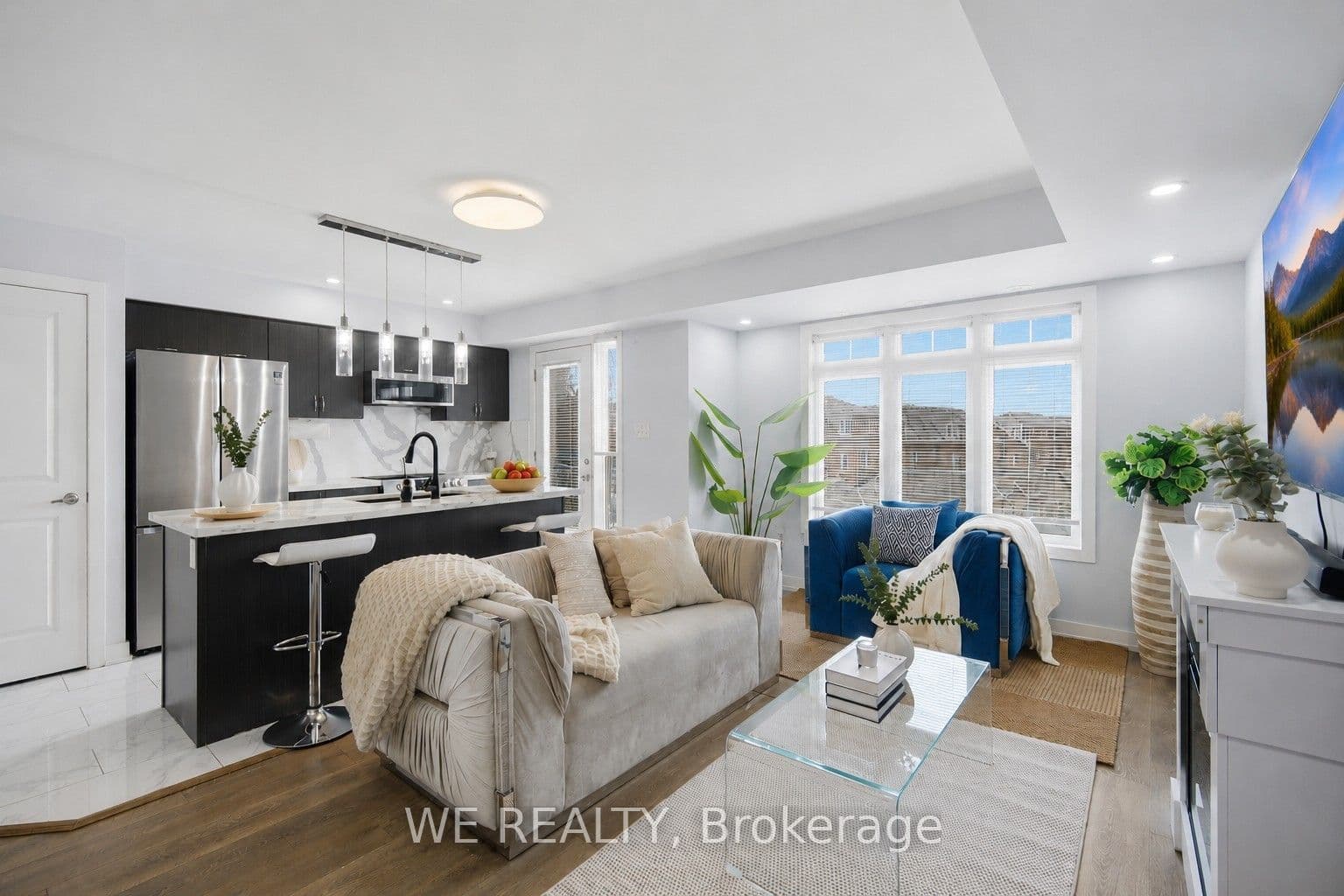 60 Parrotta Drive 276, Toronto, ON M9M 0B4