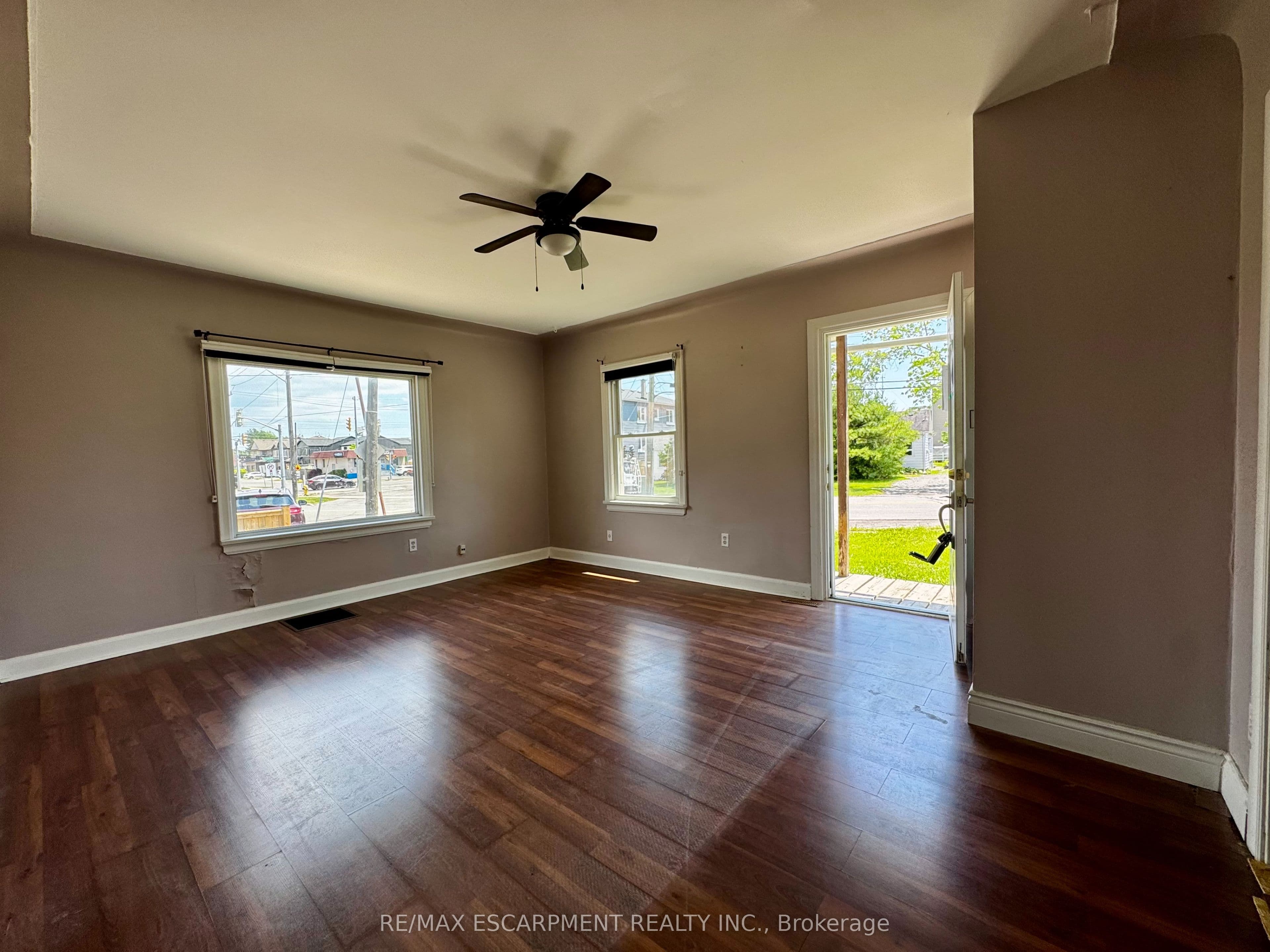 89 Lincoln Avenue, St. Catharines, ON L2P 2E1