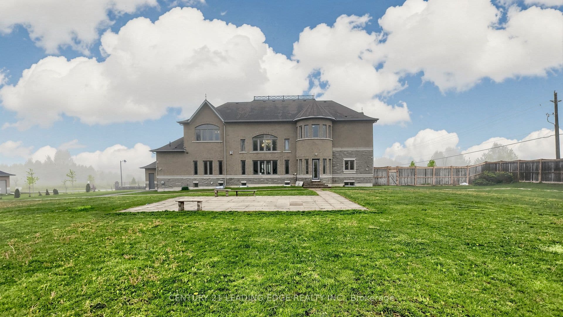 2 Sam Davis Court, Whitchurch-Stouffville, ON L4A 4R4