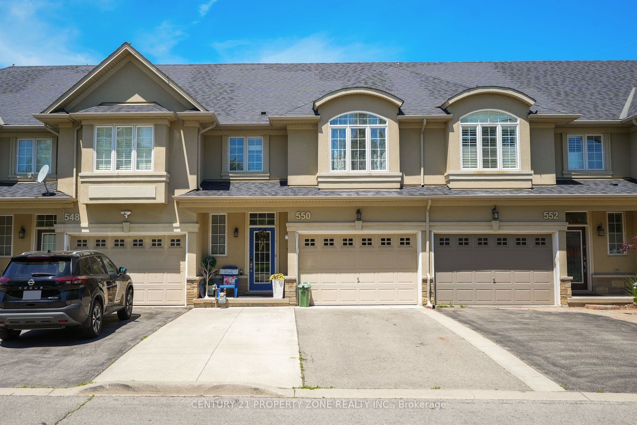 550 Stonehenge Drive, Hamilton, ON L9K 0B2