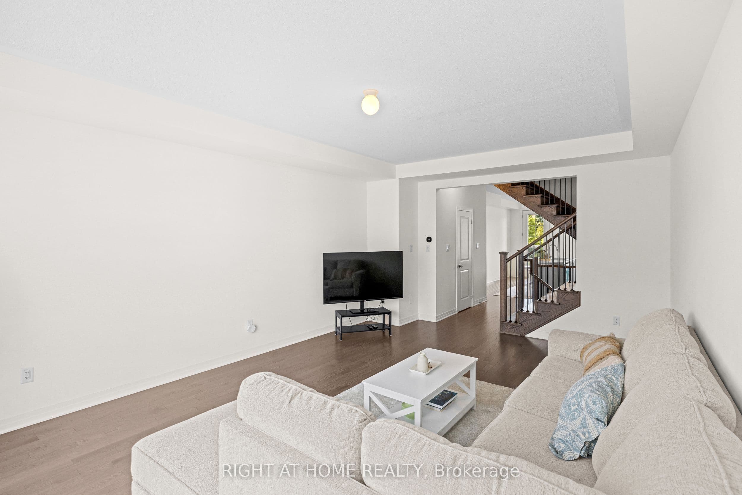 1475 Green Road, Clarington, ON L1C 7E8