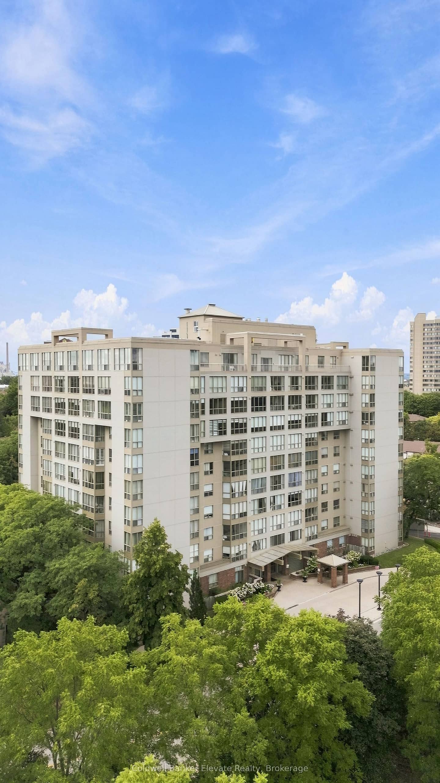 1110 Walden Circle 312, Mississauga, ON L5J 4R3