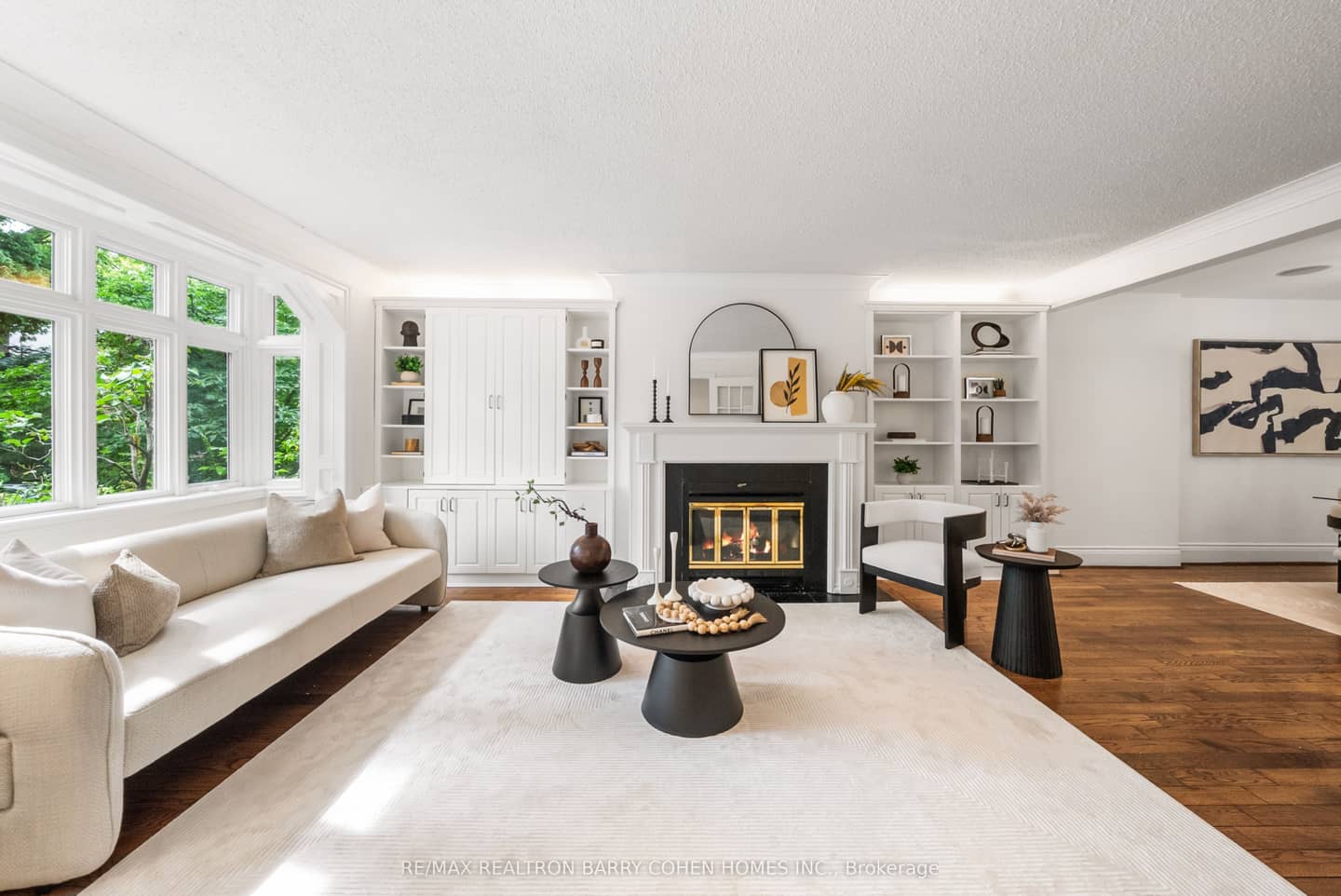 6 Nina Street, Toronto, ON M5R 1Z3