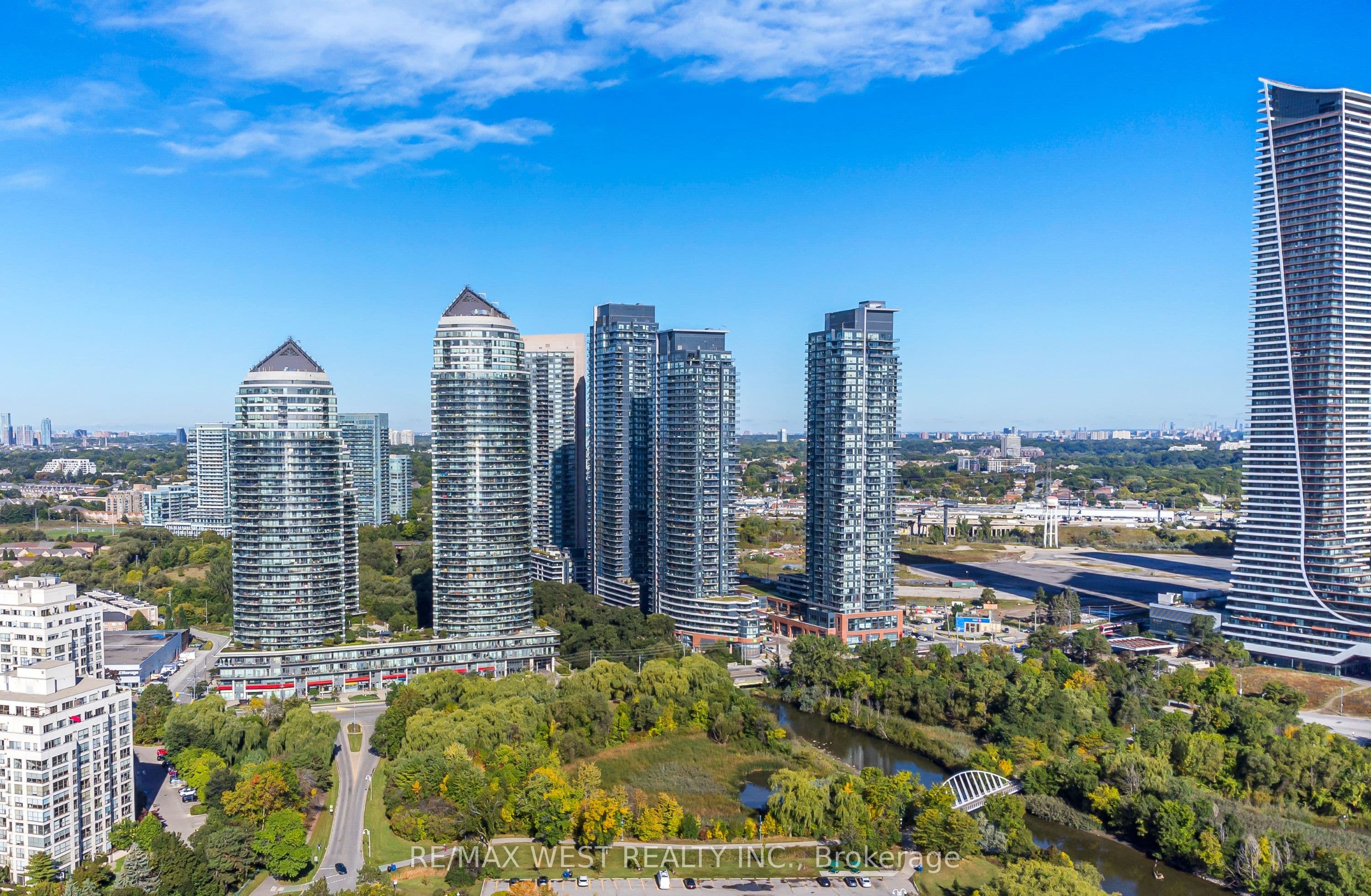 10 Park Lawn Road 1705, Toronto, ON M8Y 3H8