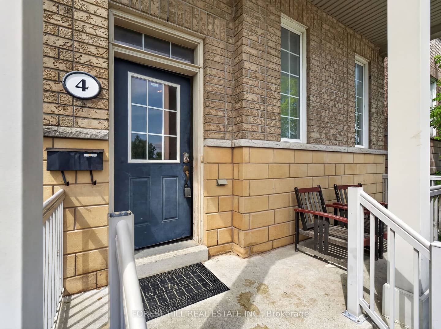 4 Evelyn Wiggins Drive, Toronto, ON M3J 0G3