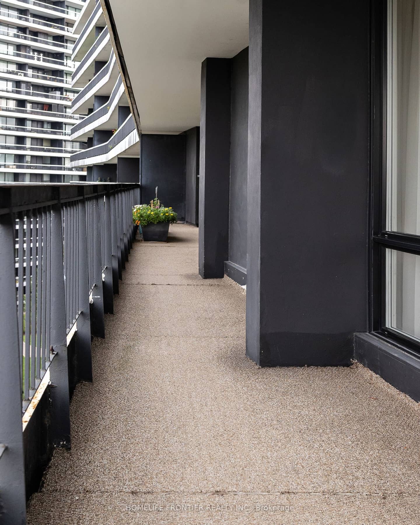 115 Antibes Drive 706, Toronto, ON M2R 2Y9