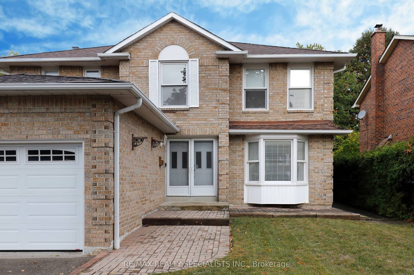 4 Mowat Court, Brampton, ON L6Z 3E6