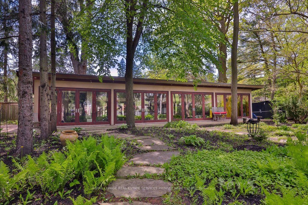 1188 Birchview Drive, Mississauga, ON L5H 3C8