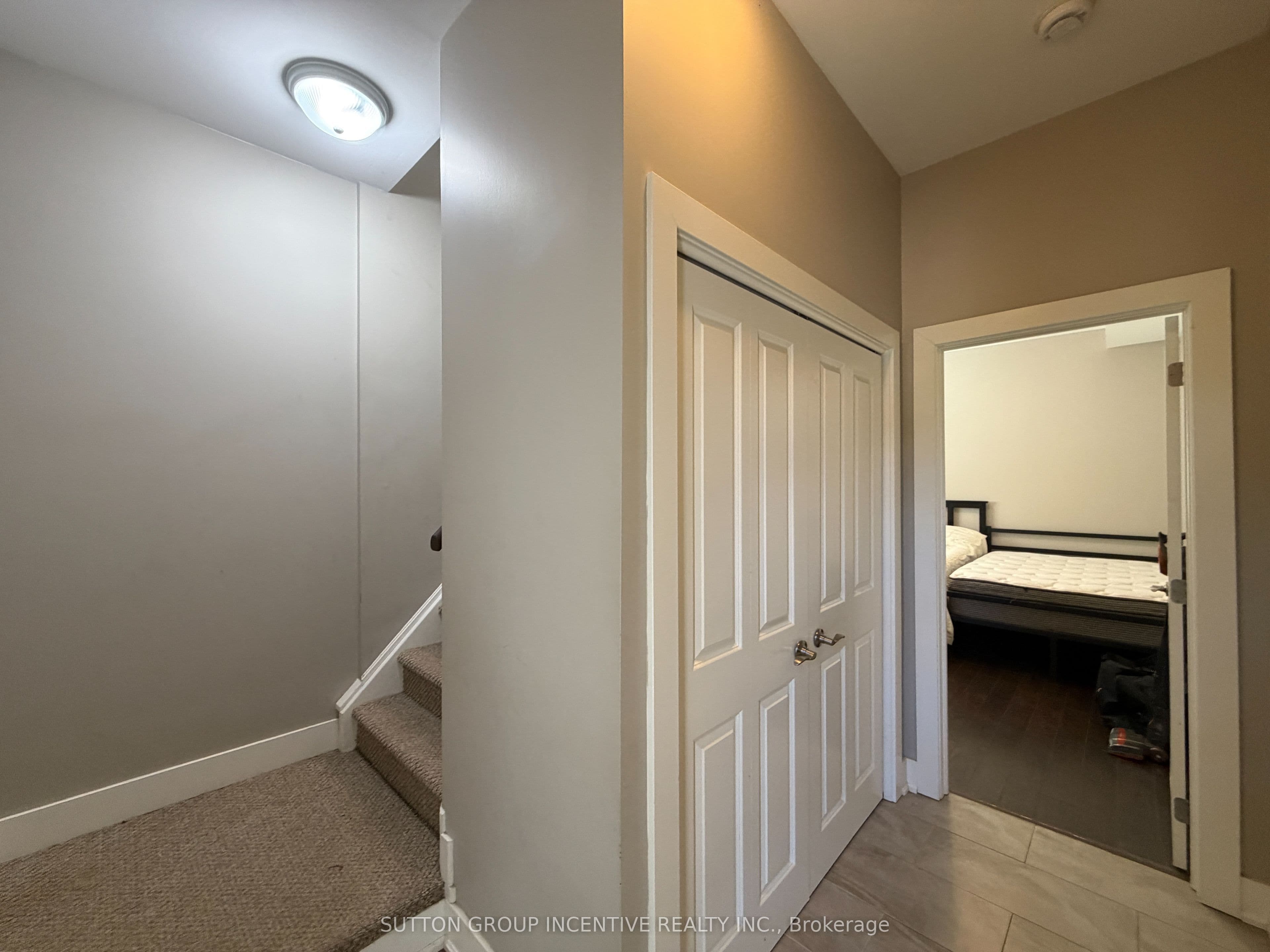 3929 WOOD Avenue, Severn, ON L3V 6H3