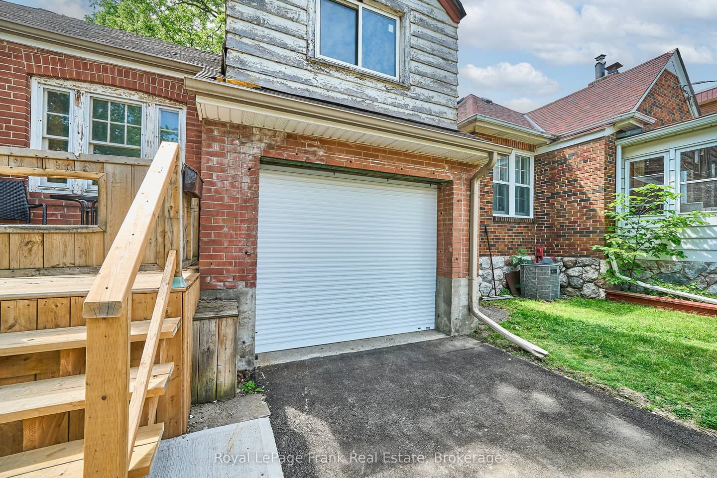 203 William Street, Toronto, ON M9N 2H2