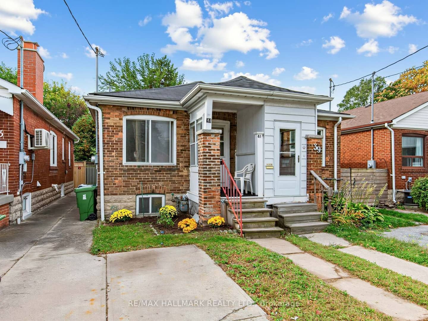 41 Gowan Avenue, Toronto, ON M4K 2C8