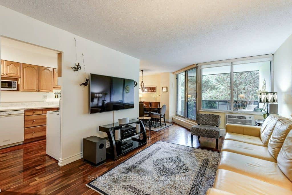 420 Mill Road 112, Toronto, ON M9C 1Z1