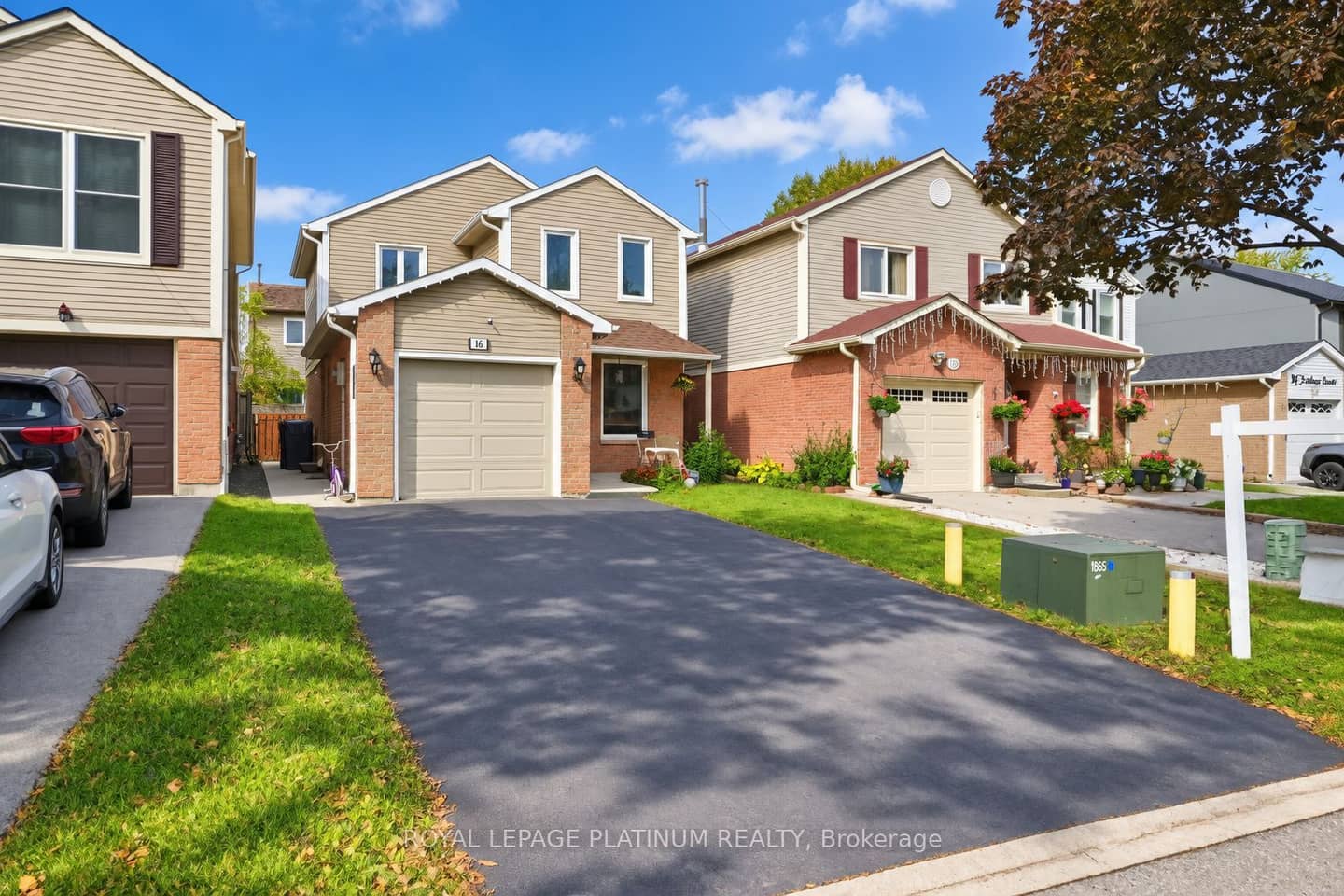 16 Joshua Court, Brampton, ON L6S 3W4