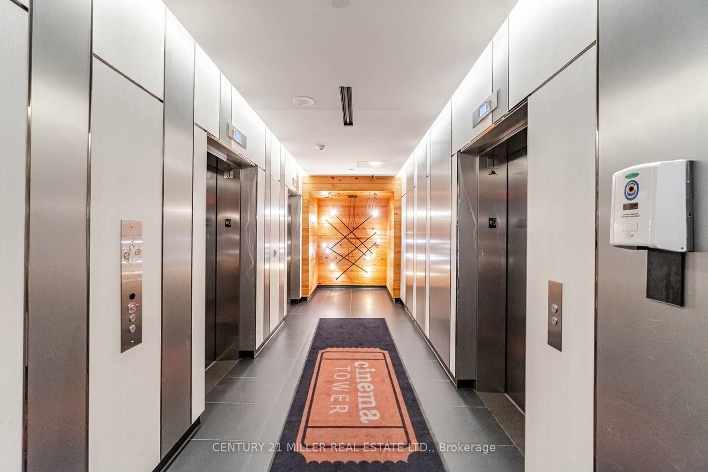 21 Widmer Street 3701, Toronto, ON M5V 0B8