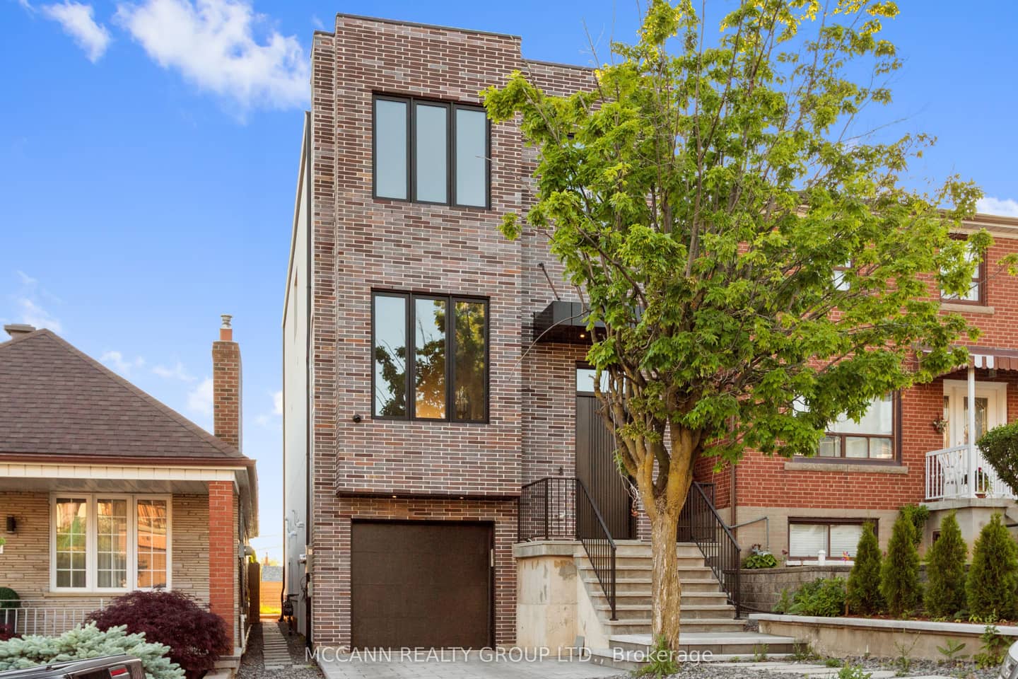 526 Westmount Avenue, Toronto, ON M6E 3N7