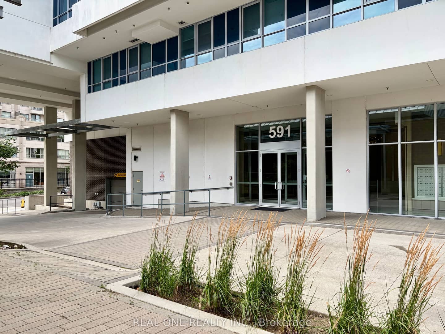 591 Sheppard Avenue E 308, Toronto, ON M2K 0G2