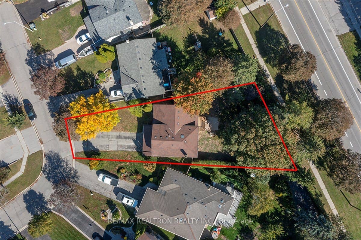 513 Labrador Drive, Oshawa, ON L1H 7G1
