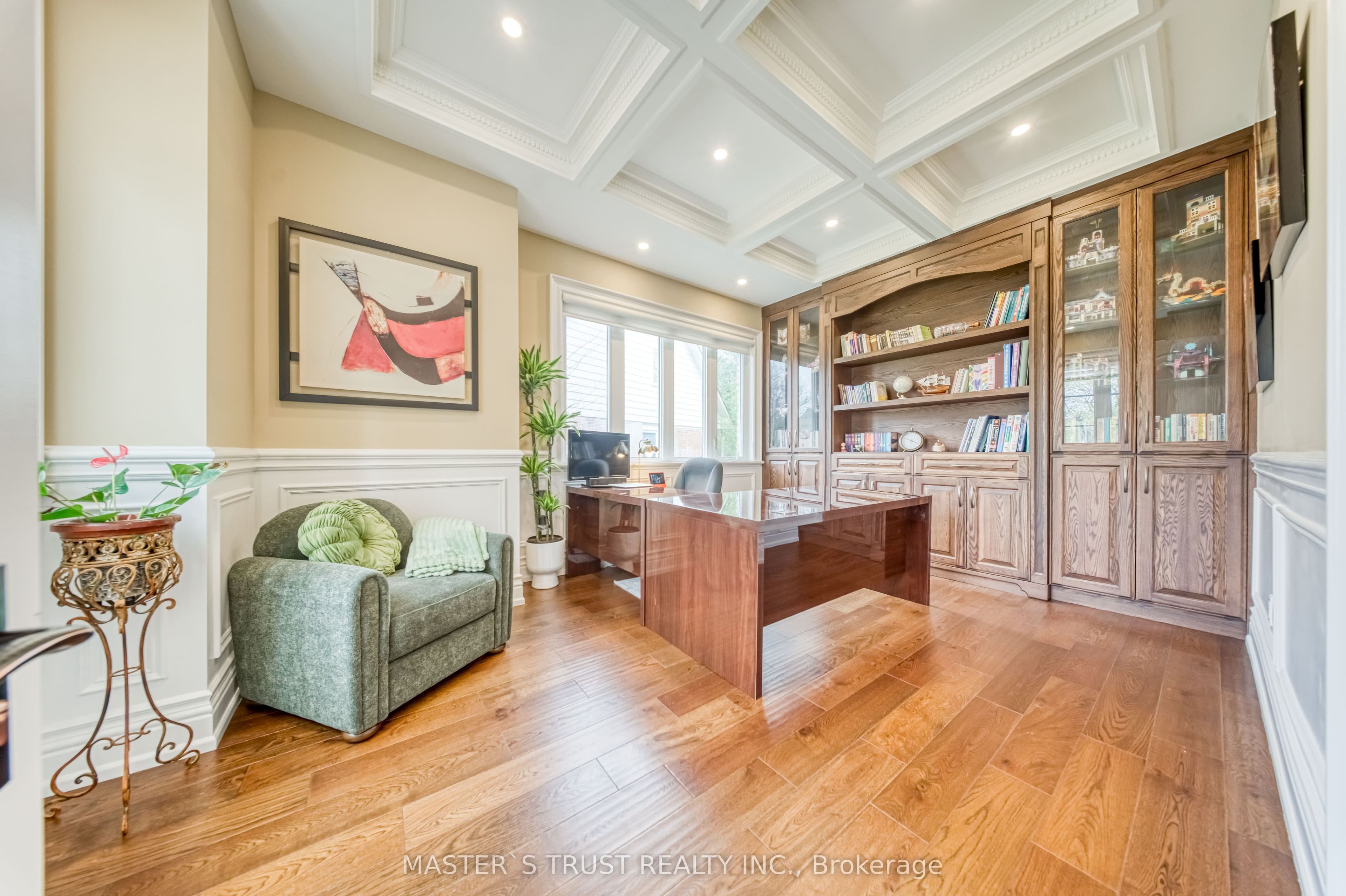 7 Trumpour Court, Markham, ON L3R 2L4