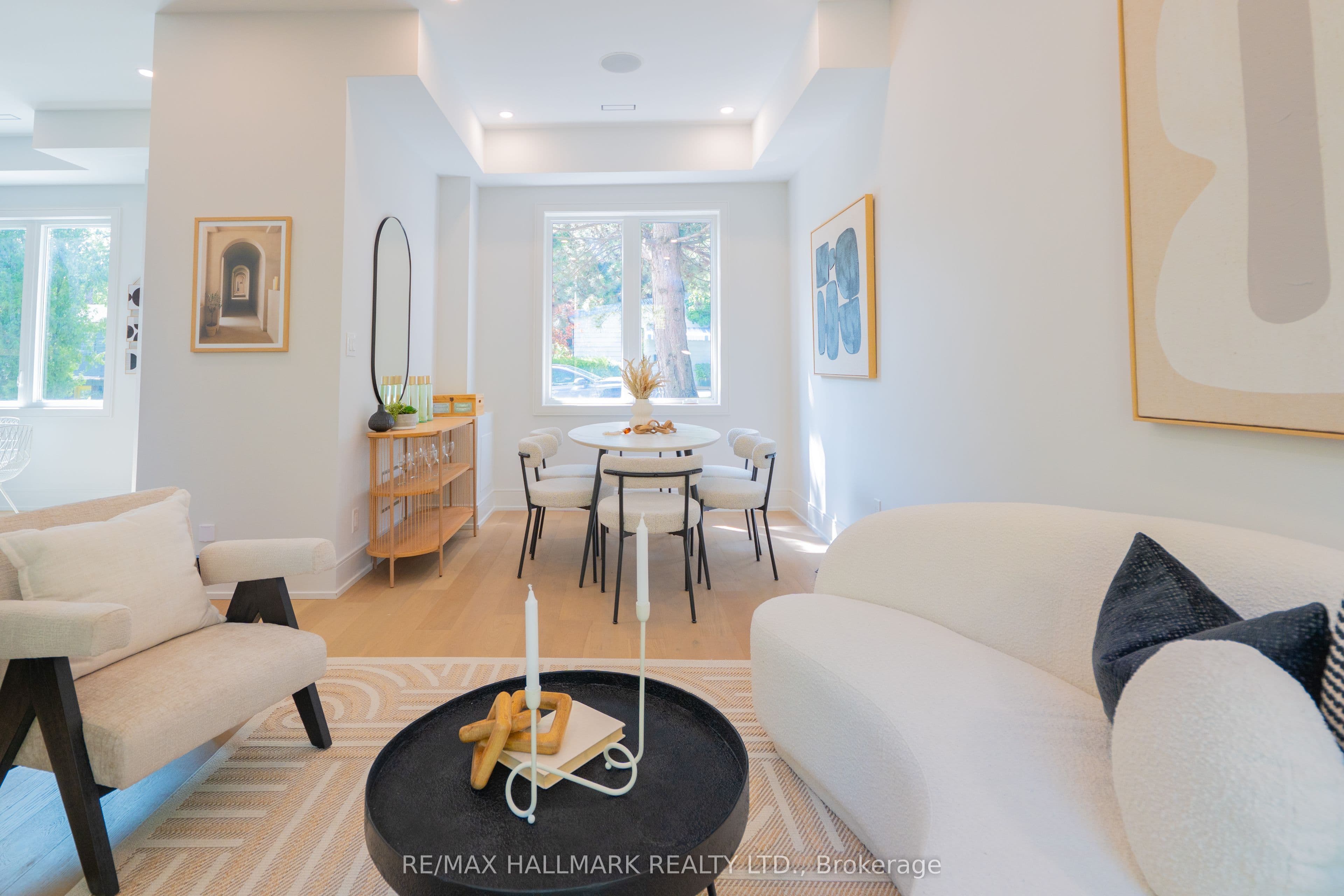 22 Harriet Street, Toronto, ON M4L 2E9