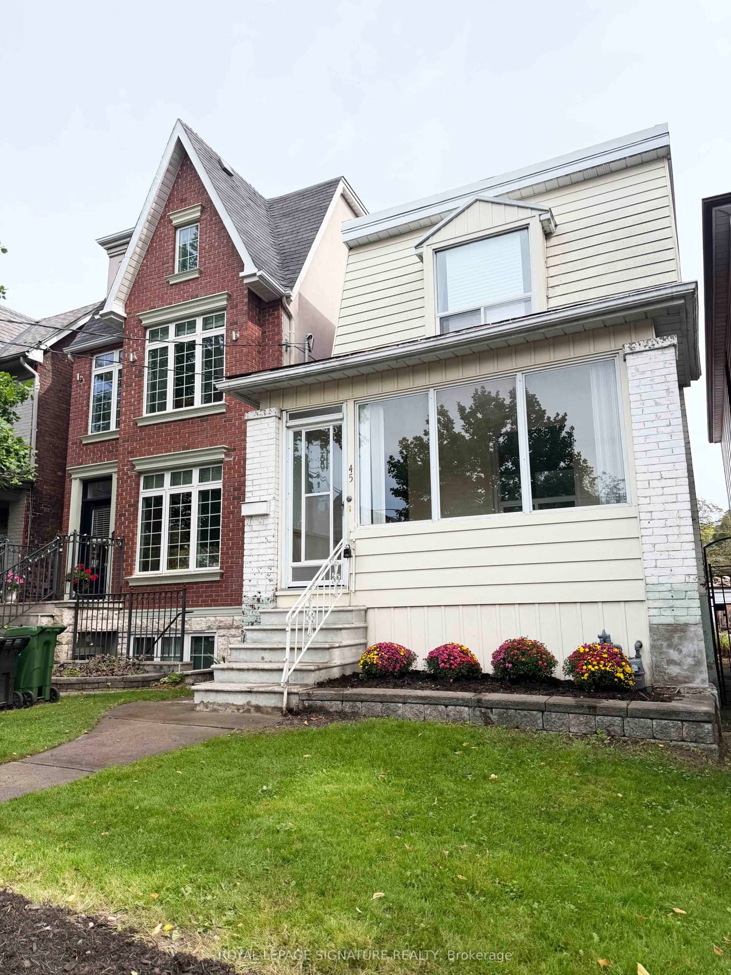 45 Eaton Avenue, Toronto, ON M4J 2Z4