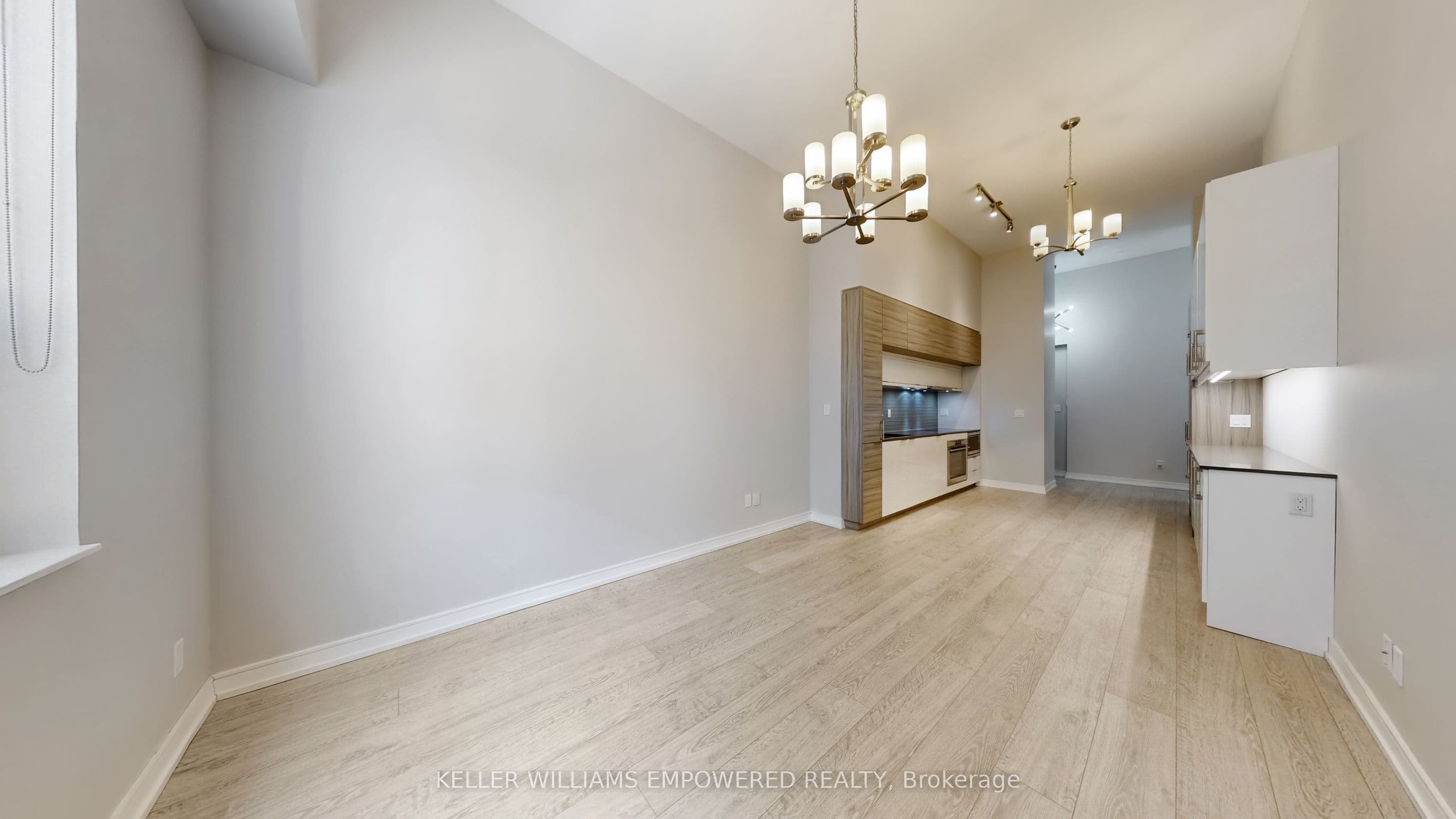 88 Scott Street 307, Toronto, ON M5E 0A9