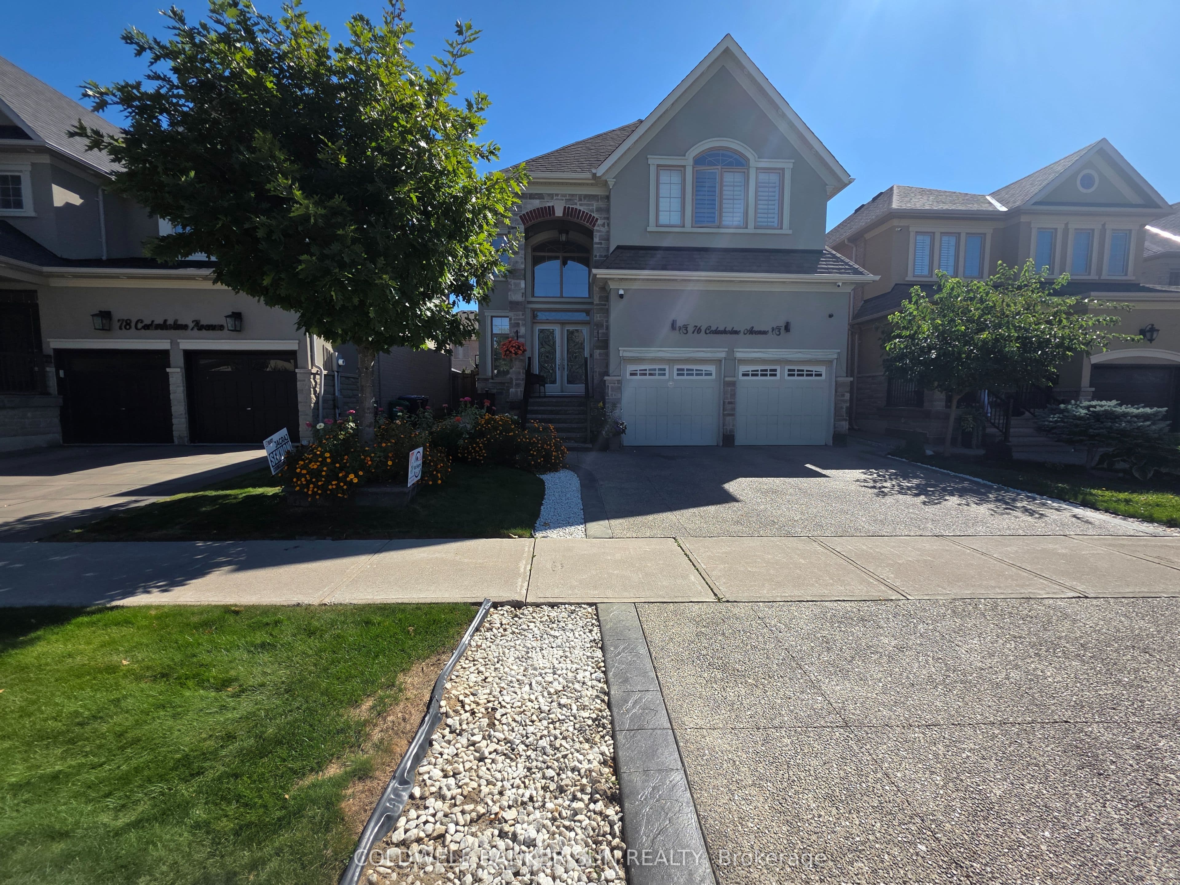 76 Cedarholme Avenue, Caledon, ON L7C 3S9
