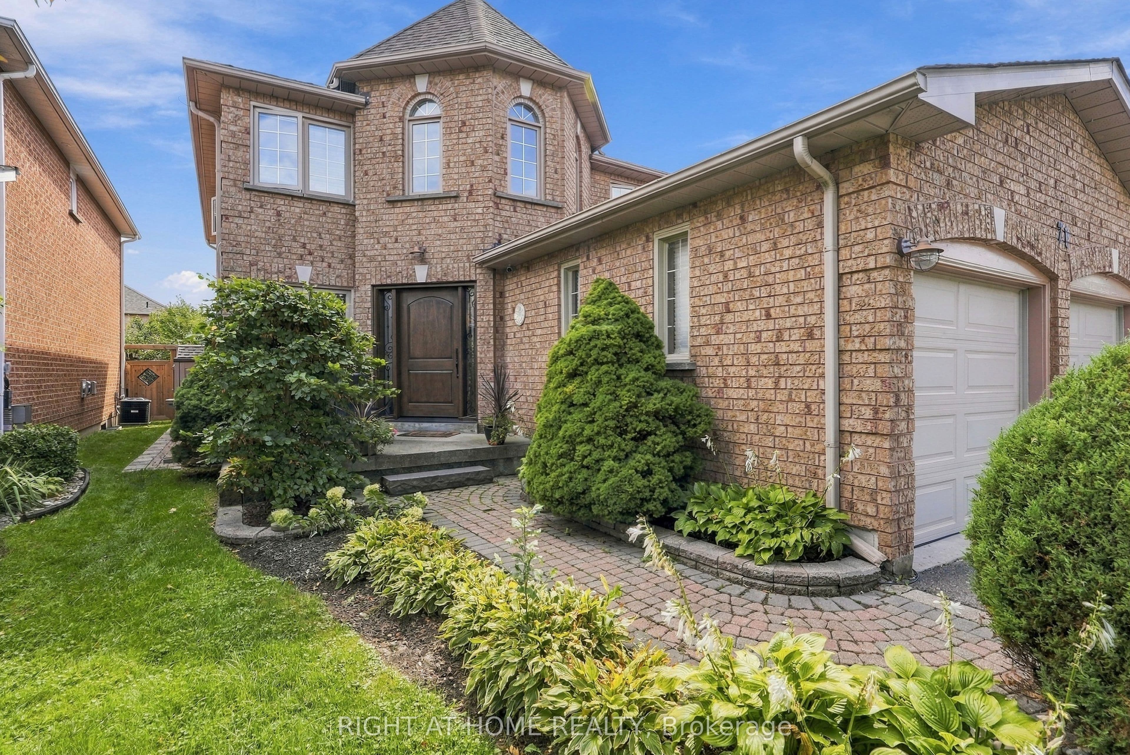 71 VENETO Drive, Vaughan, ON L4L 8X5