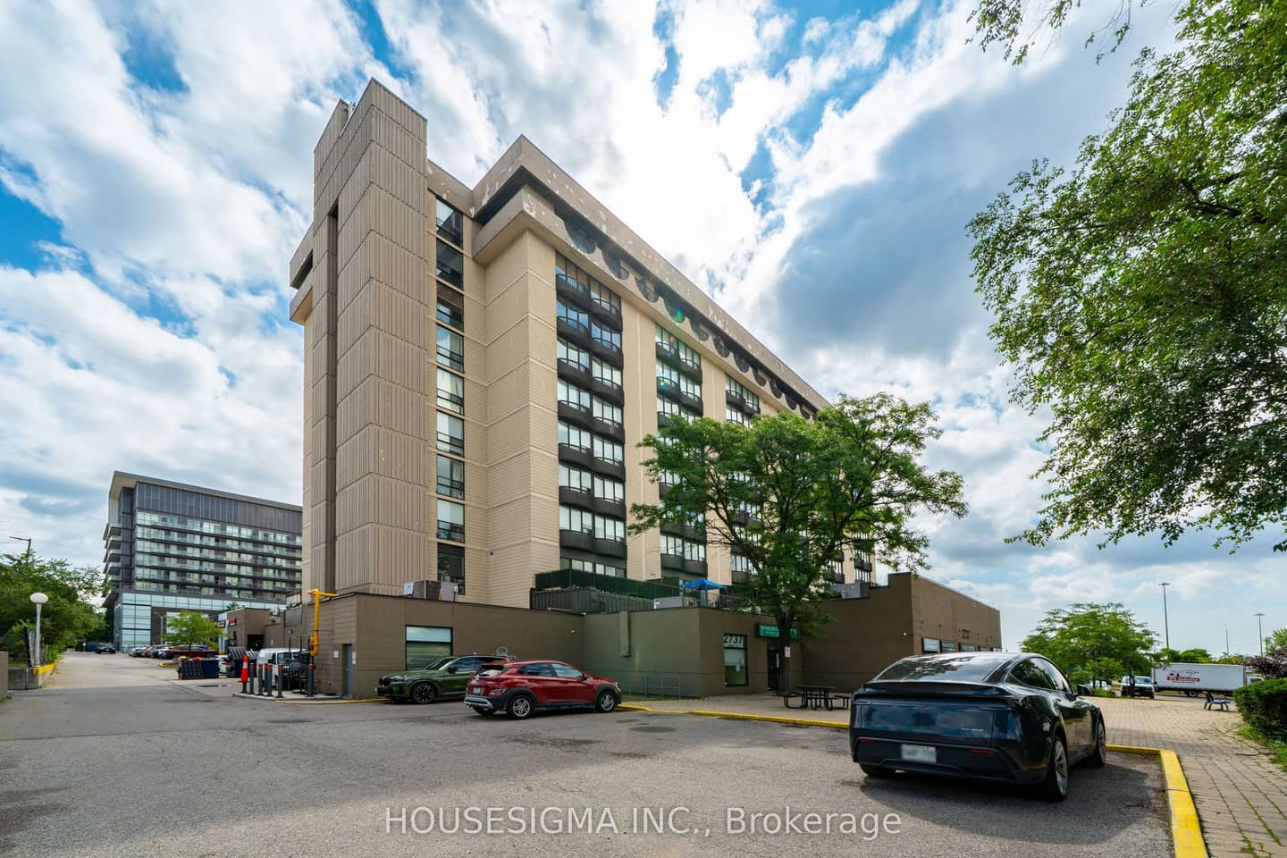 2737 Keele Street 312, Toronto, ON M3M 2E9