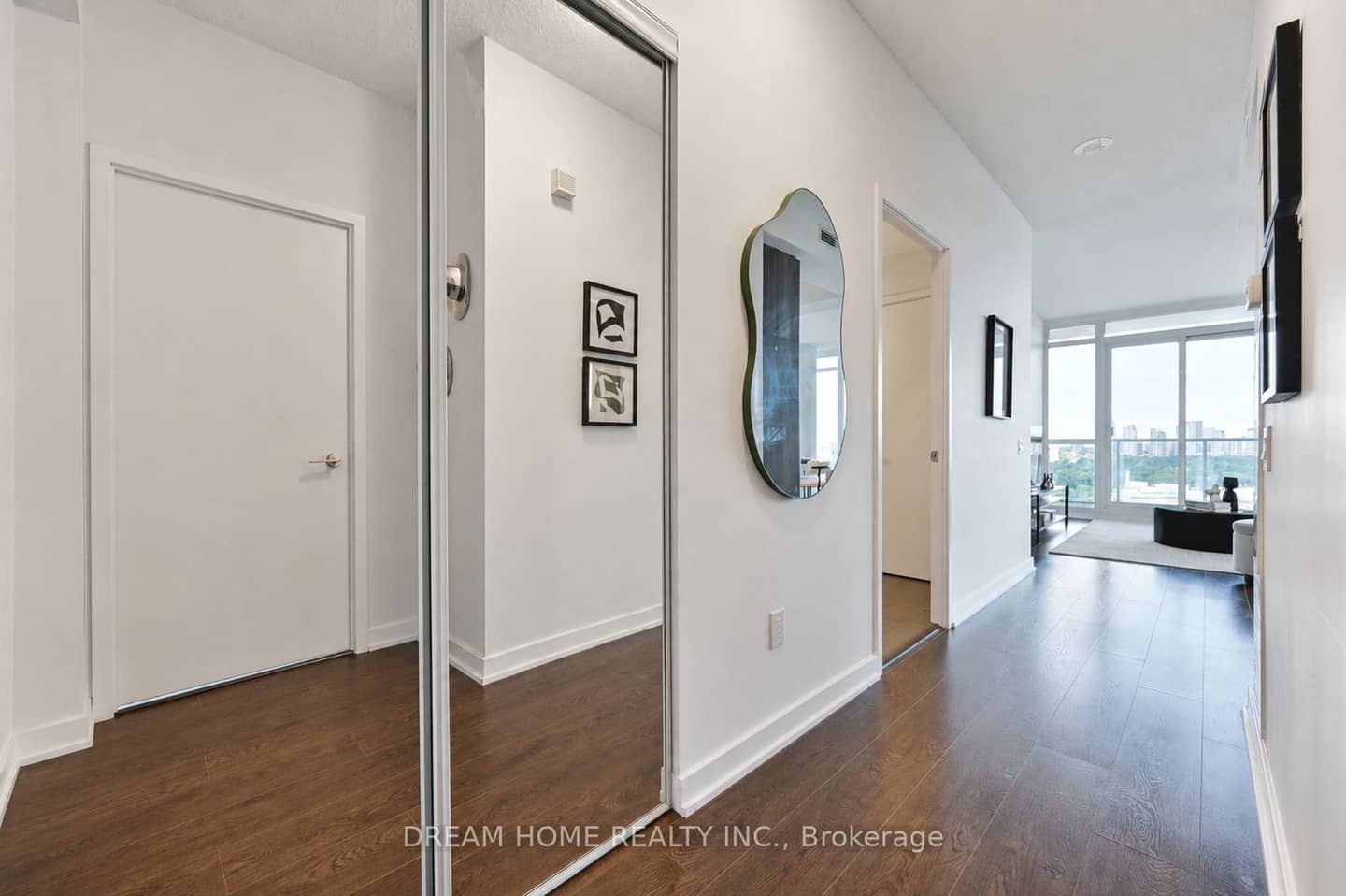 121 Mcmahon Drive 2608, Toronto, ON M2K 0C1
