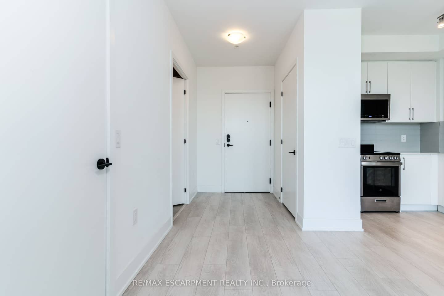 2450 Old Bronte Road 614, Oakville, ON L6M 4J2