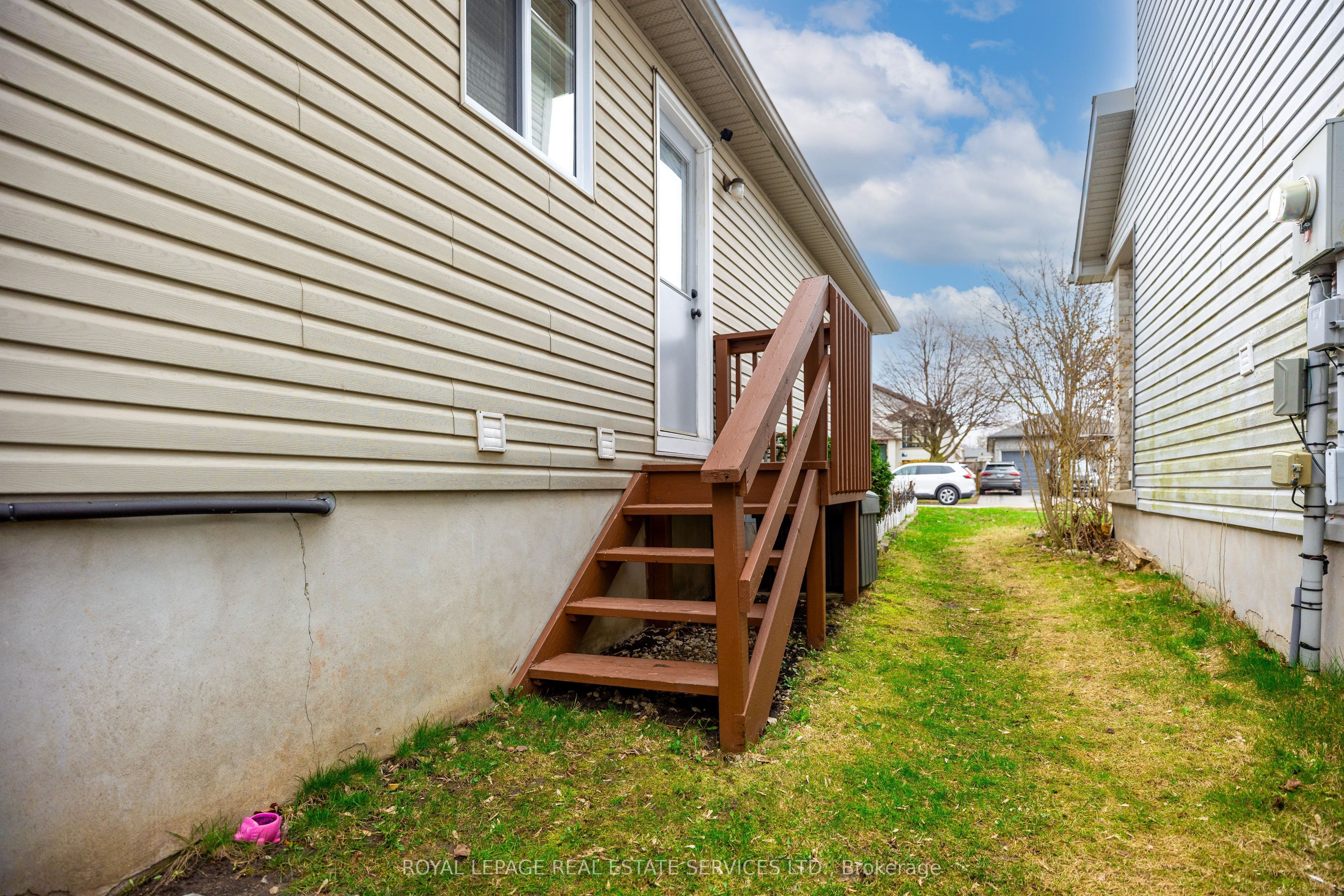 289 Hungerford Street, London East, ON N5W 6E3