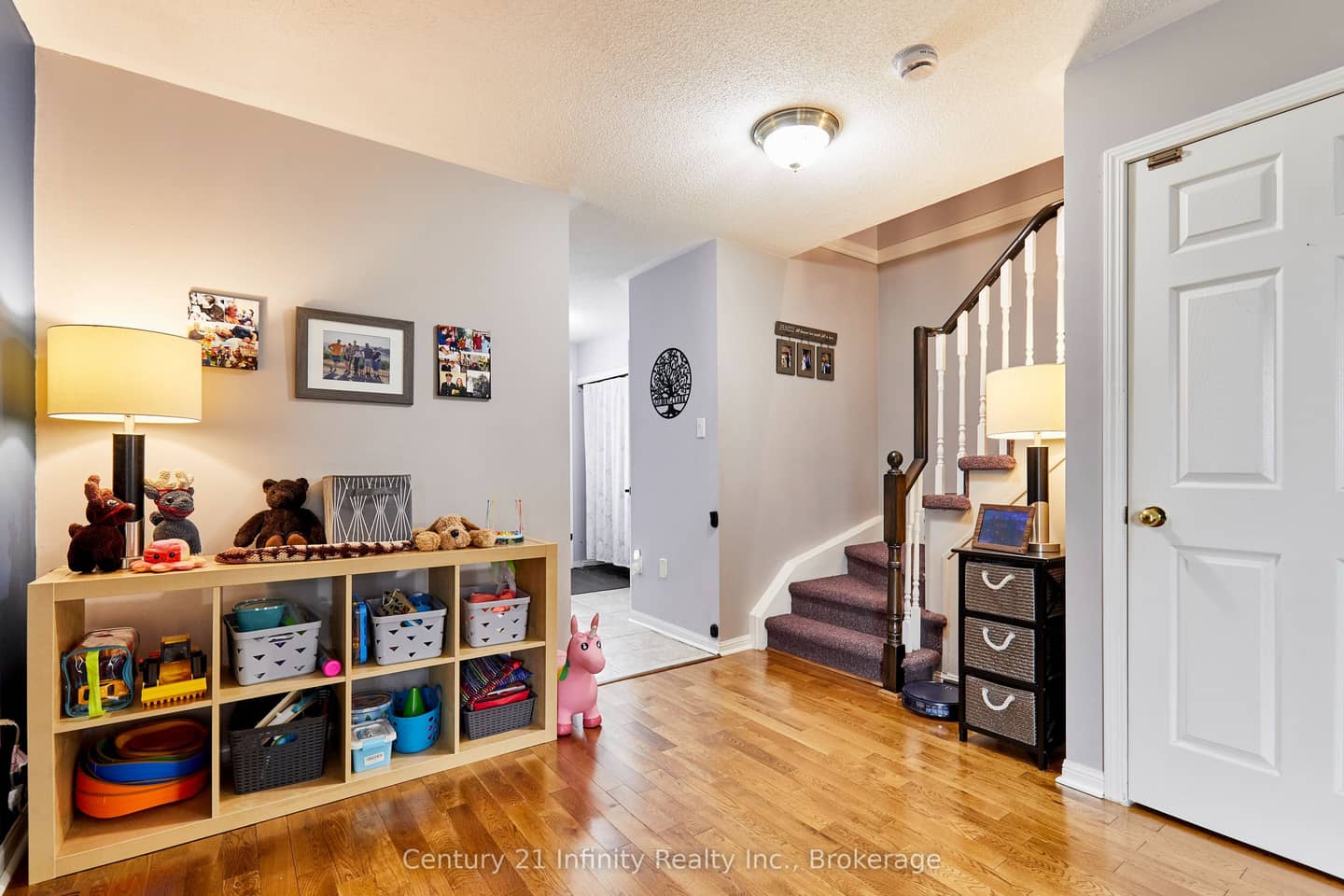 258 Swindells Street, Clarington, ON L1C 5G7