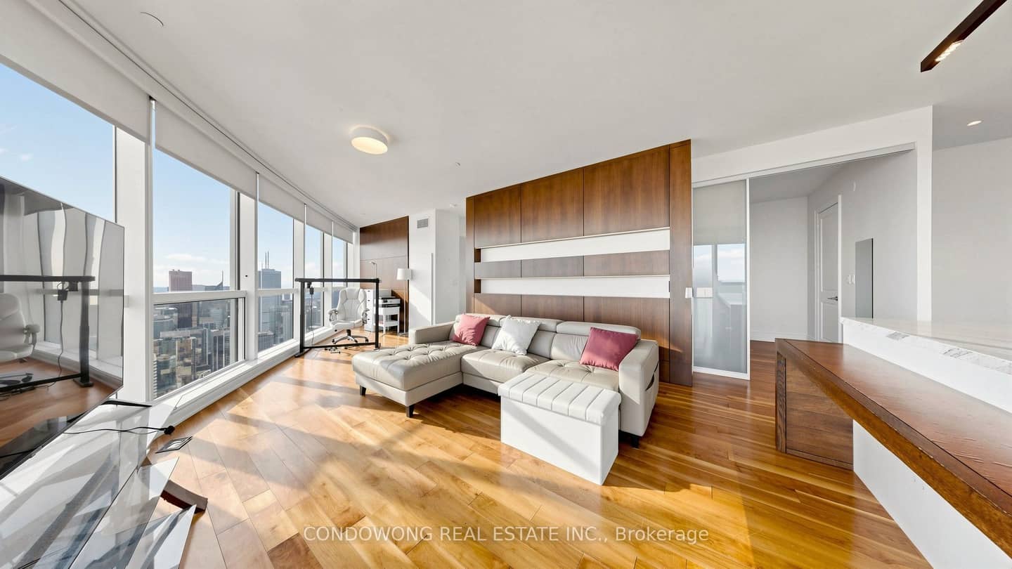 388 Yonge Street 7507, Toronto, ON M5B 0A4
