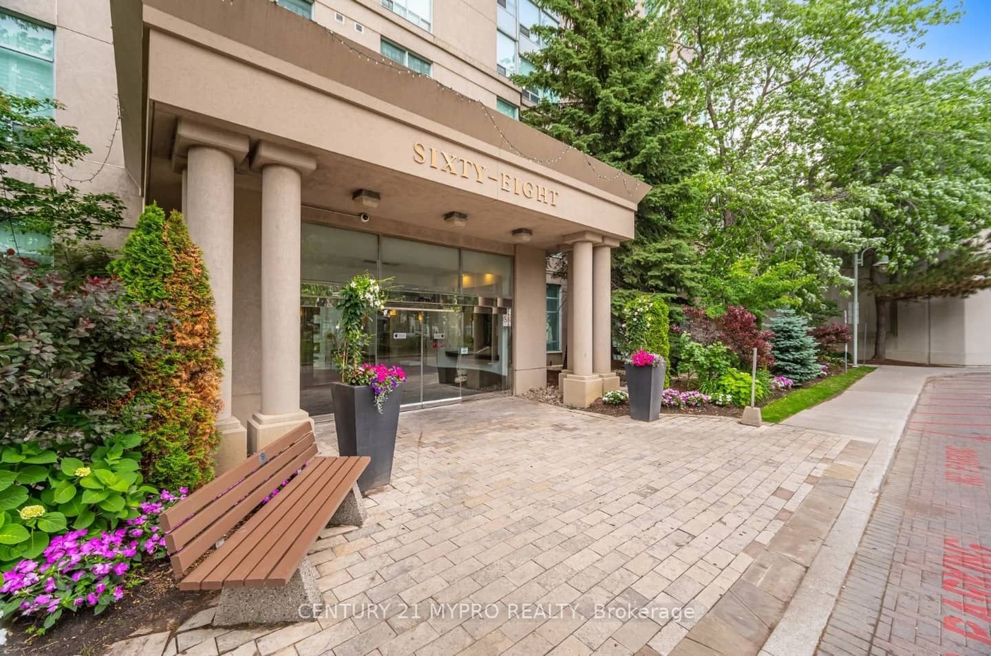 68 Corporate Drive 3136, Toronto, ON M1H 3H3