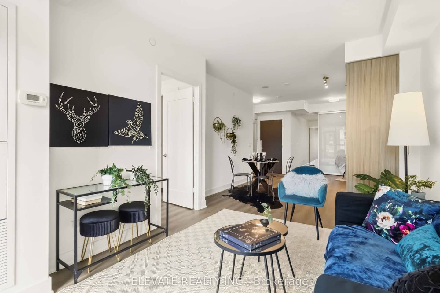 38 Cameron Street 828, Toronto, ON M5T 0C3