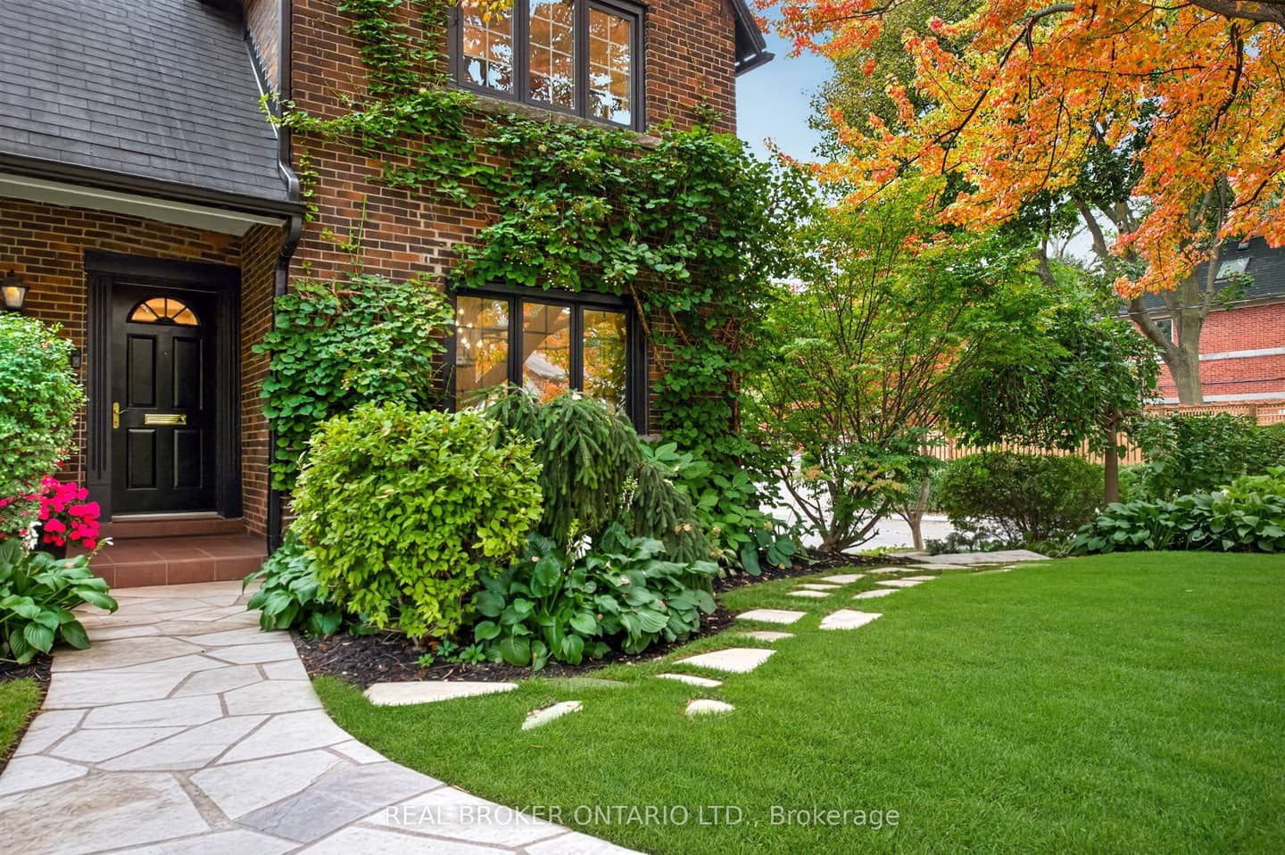 69 Chaplin Crescent, Toronto, ON M5P 1A2