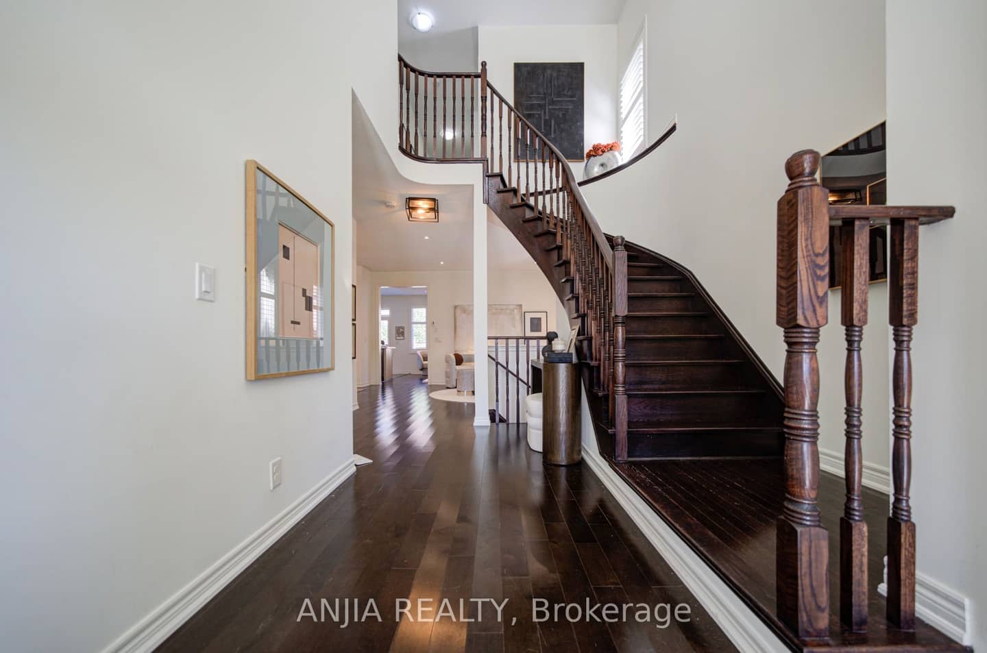68 Old Field Crescent, East Gwillimbury, ON L9N 0A4
