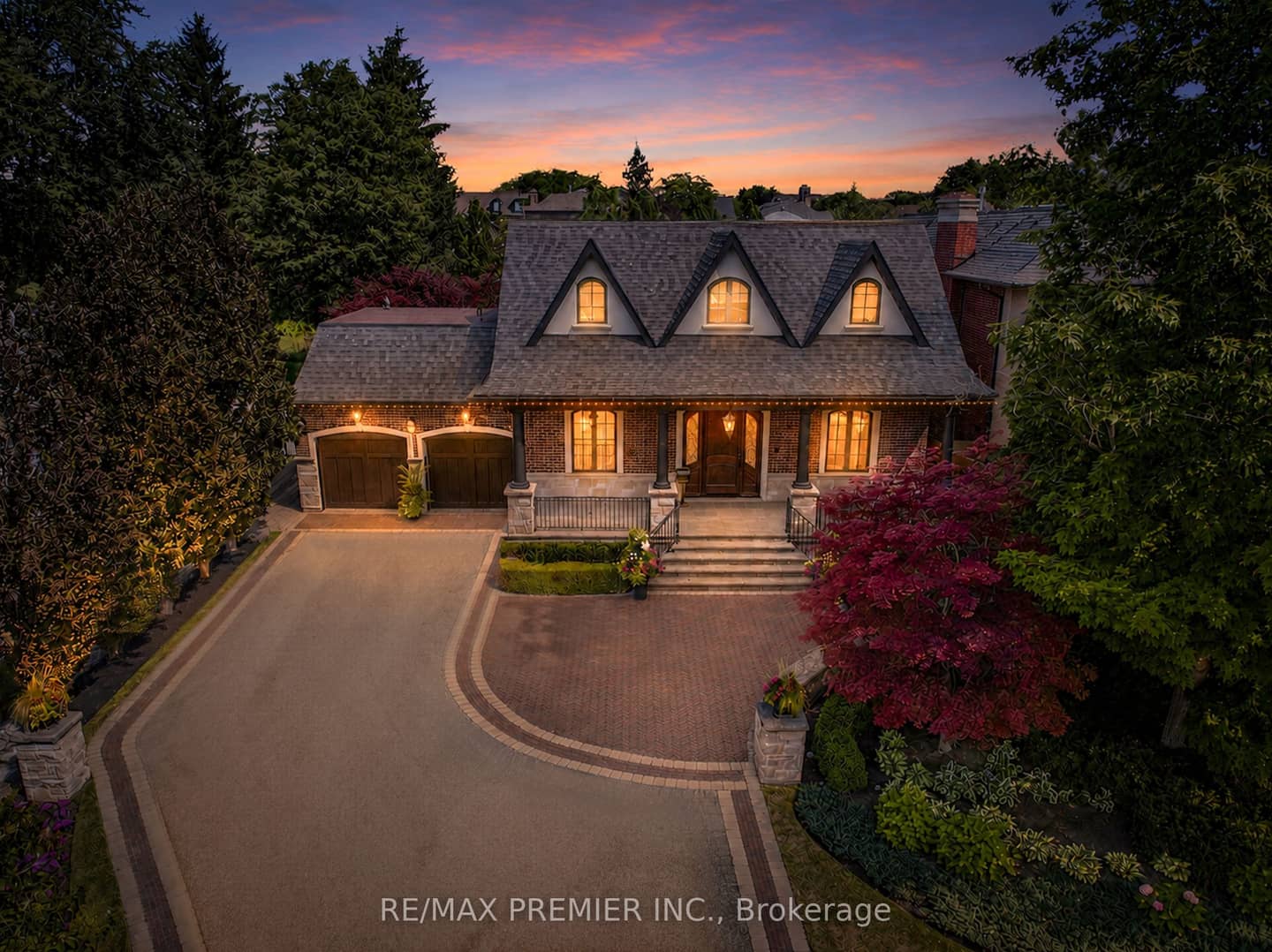 243 Rumble Avenue, Richmond Hill, ON L4C 4G5