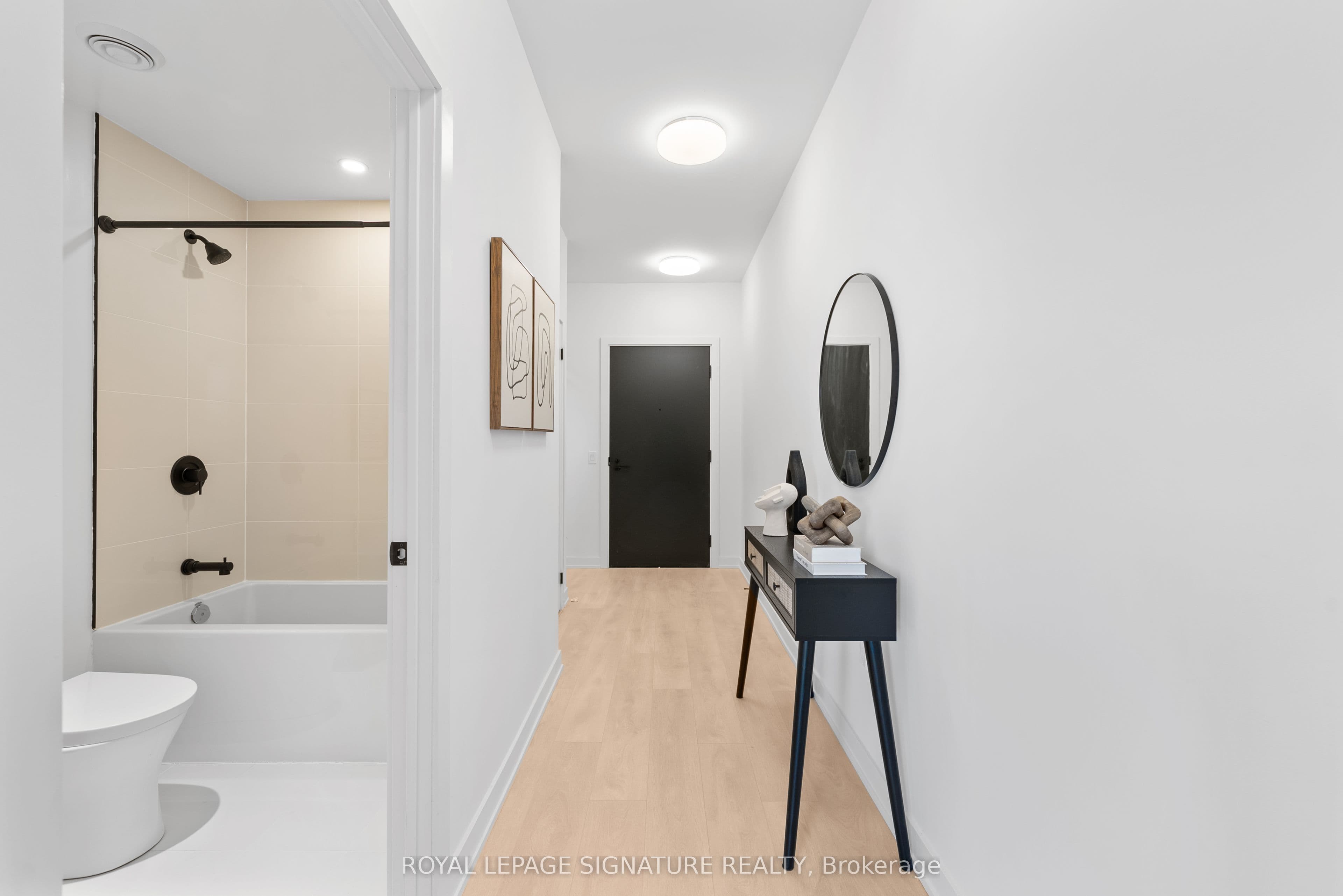 117 Broadway Avenue 2502, Toronto, ON M4P 1V3