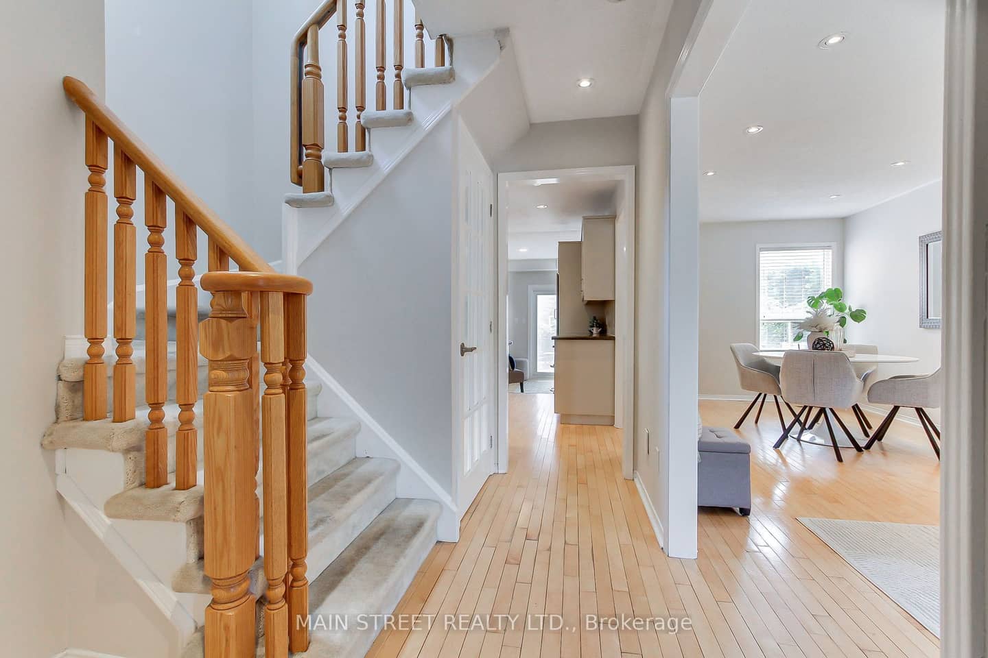 70 Dunsmore Crescent, Richmond Hill, ON L4C 0C5