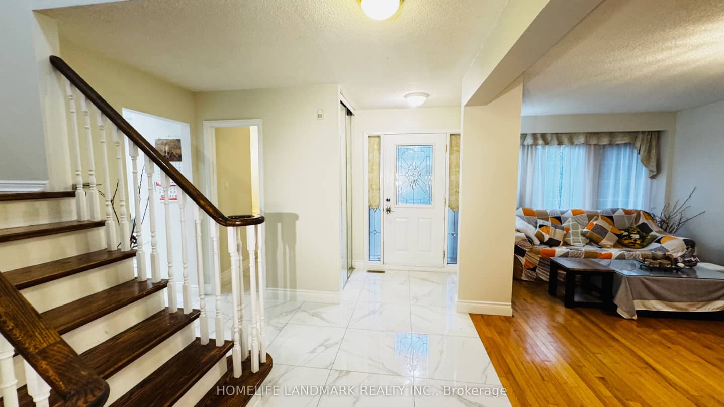 209 Willowbrook Road, Markham, ON L3T 5L7