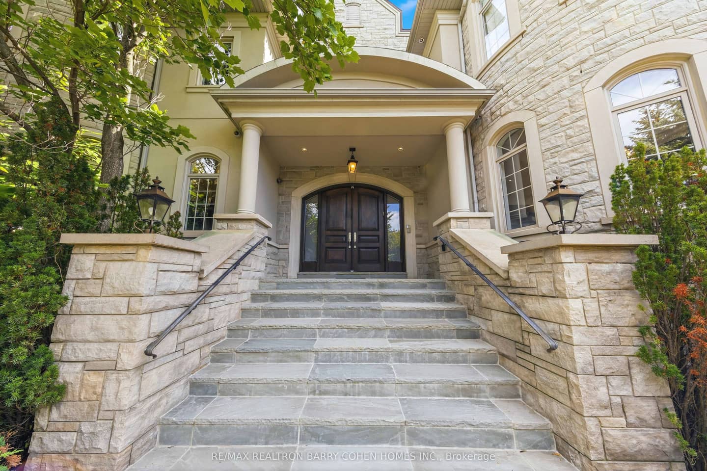 65 Parr Place, Vaughan, ON L4J 8L1