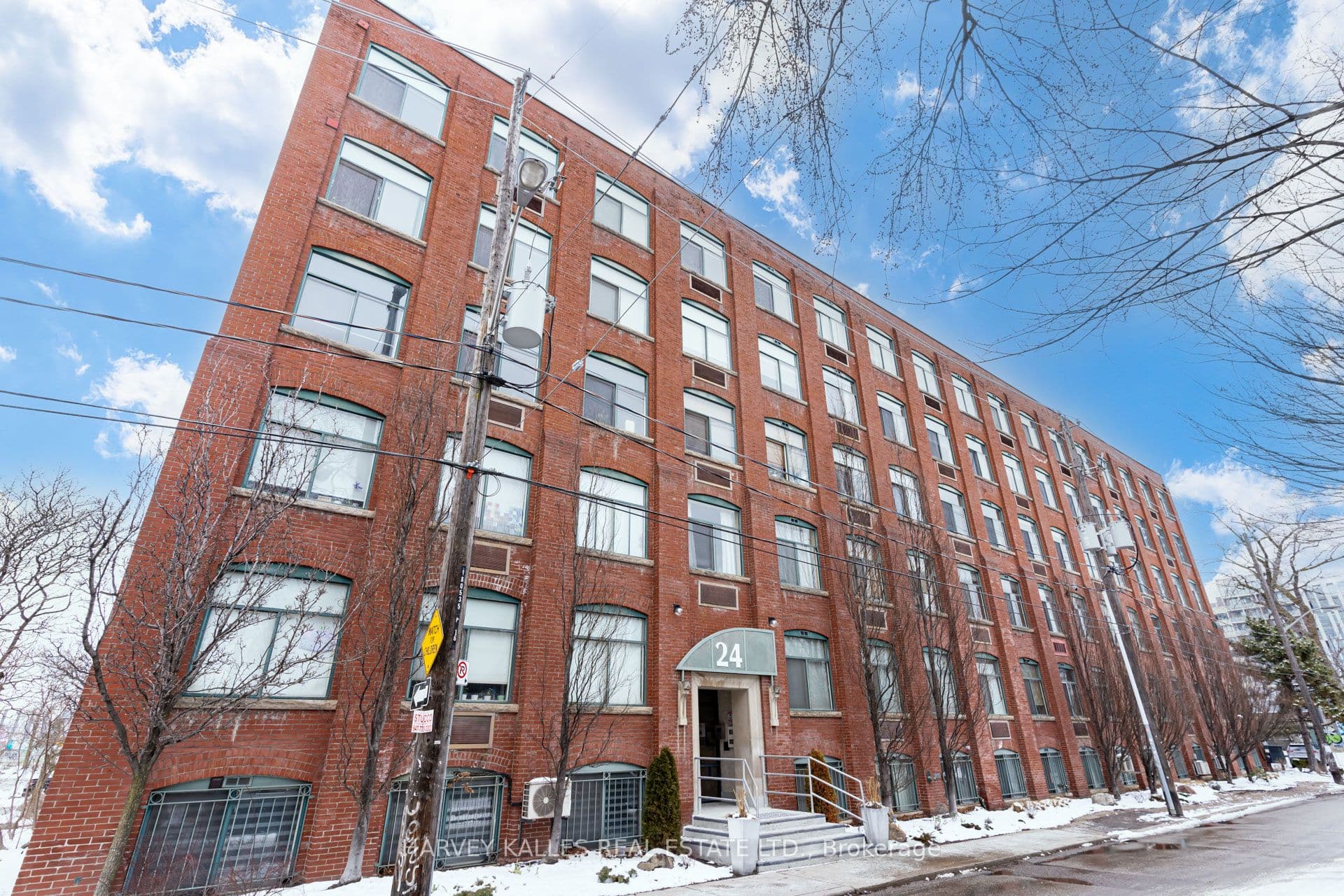 24 Noble Street 304, Toronto, ON M6K 2C8