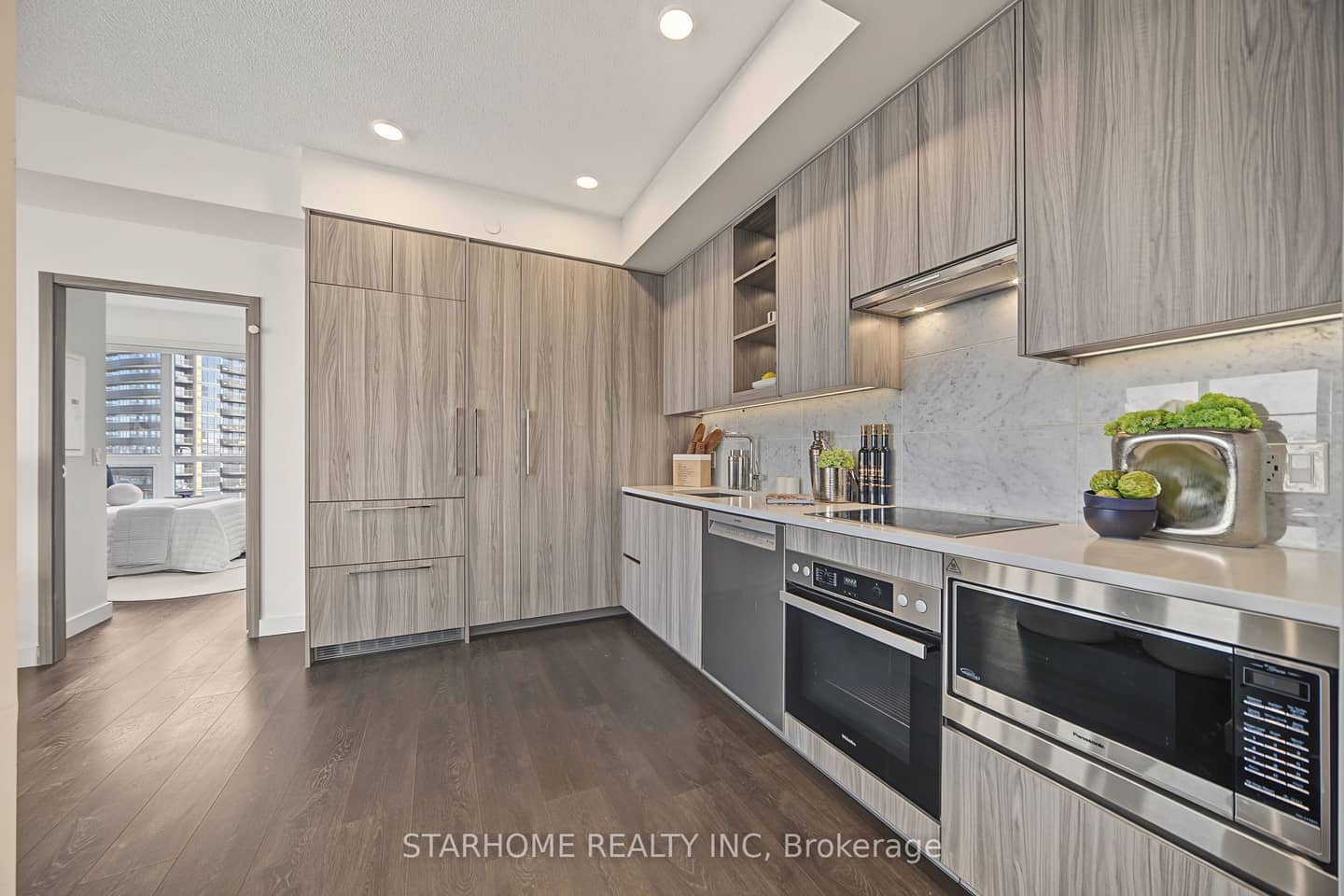 95 McMahon Drive 2109, Toronto, ON M2K 0H2