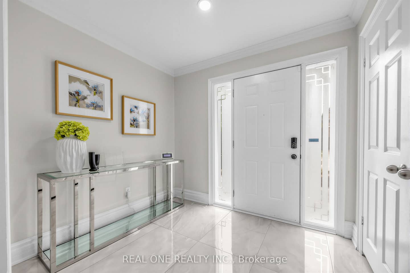 52 Fenwick Crescent, Markham, ON L3R 4H7