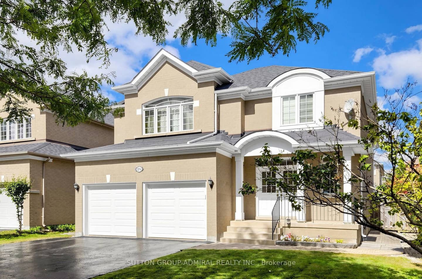 174 Canyon Hill Avenue, Richmond Hill, ON L4C 0R3
